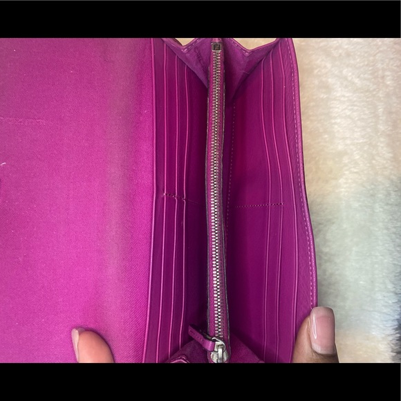 Authentic Fendi Wallet - Picture 8 of 13